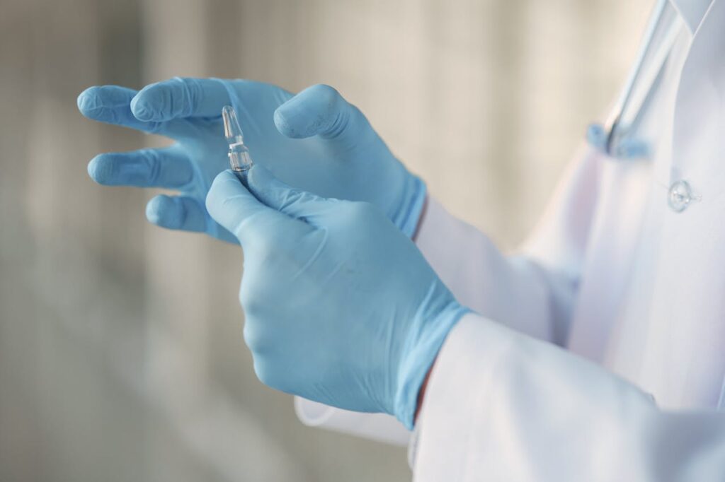 A doctor getting ready for the injection