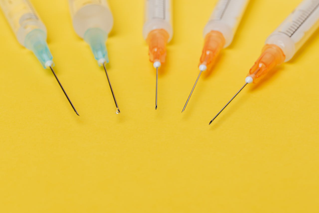 Different injection filled with B12